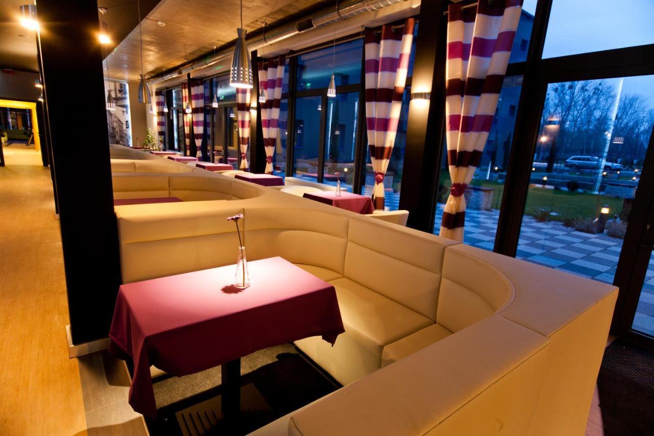Hotel Malinowski Business Gliwice Exteriör bild
