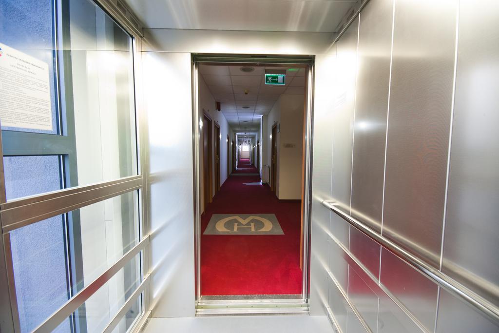 Hotel Malinowski Business Gliwice Exteriör bild